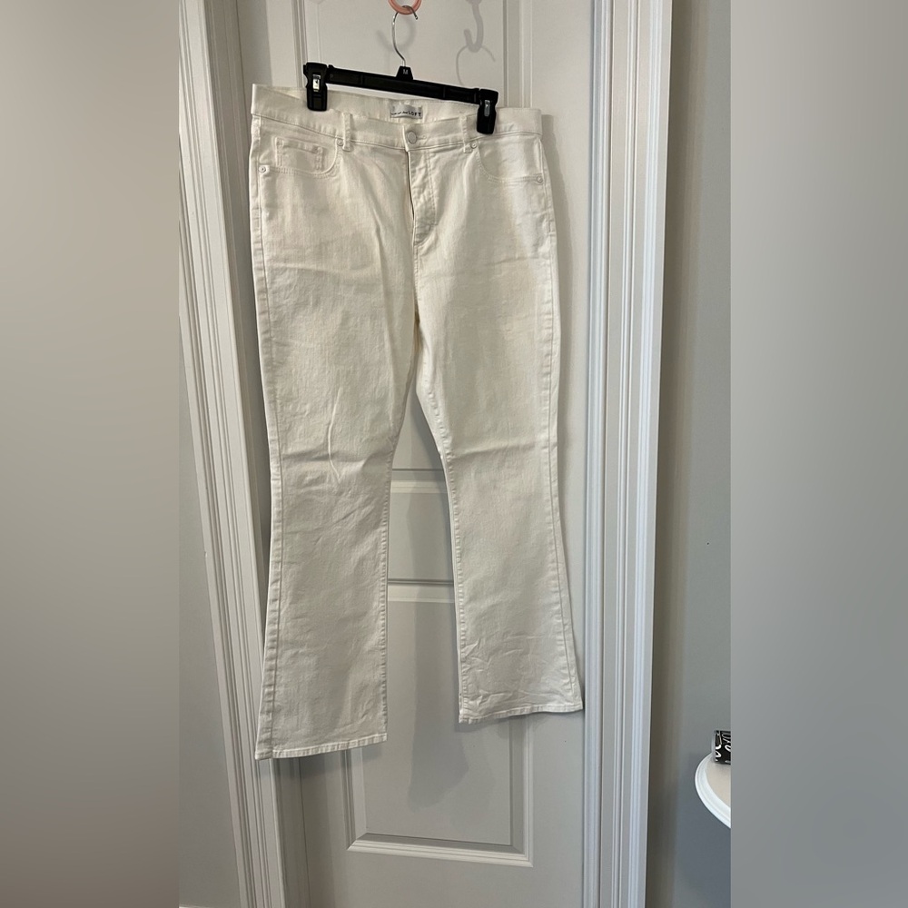 Loft Boot Cut Straight-Leg jeans